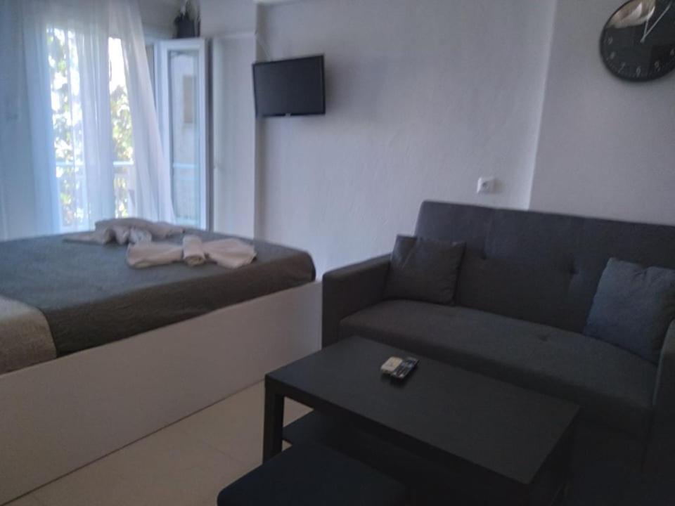 Apartamento Little Beauty - Happyhostgr - In Platamonas Exterior foto