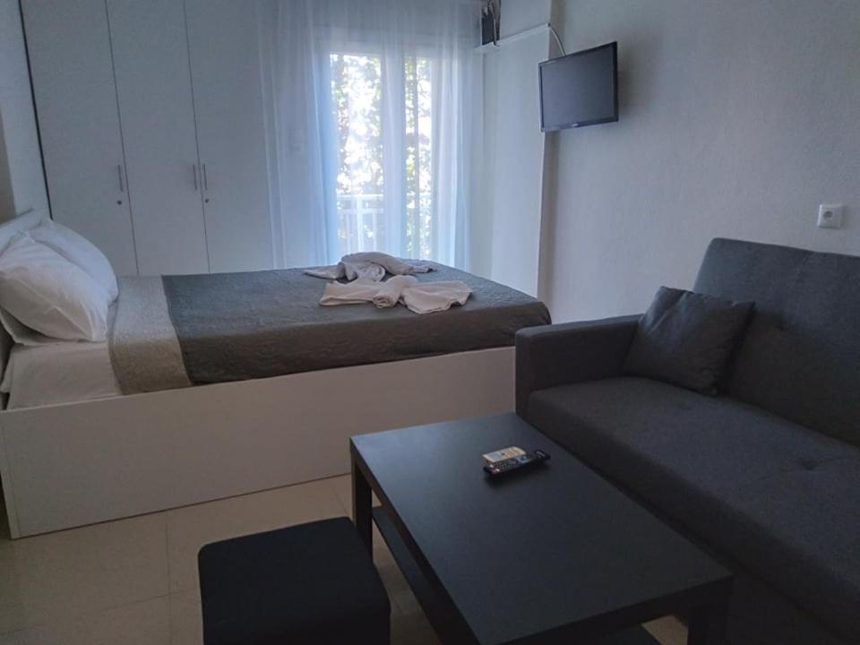 Apartamento Little Beauty - Happyhostgr - In Platamonas Exterior foto