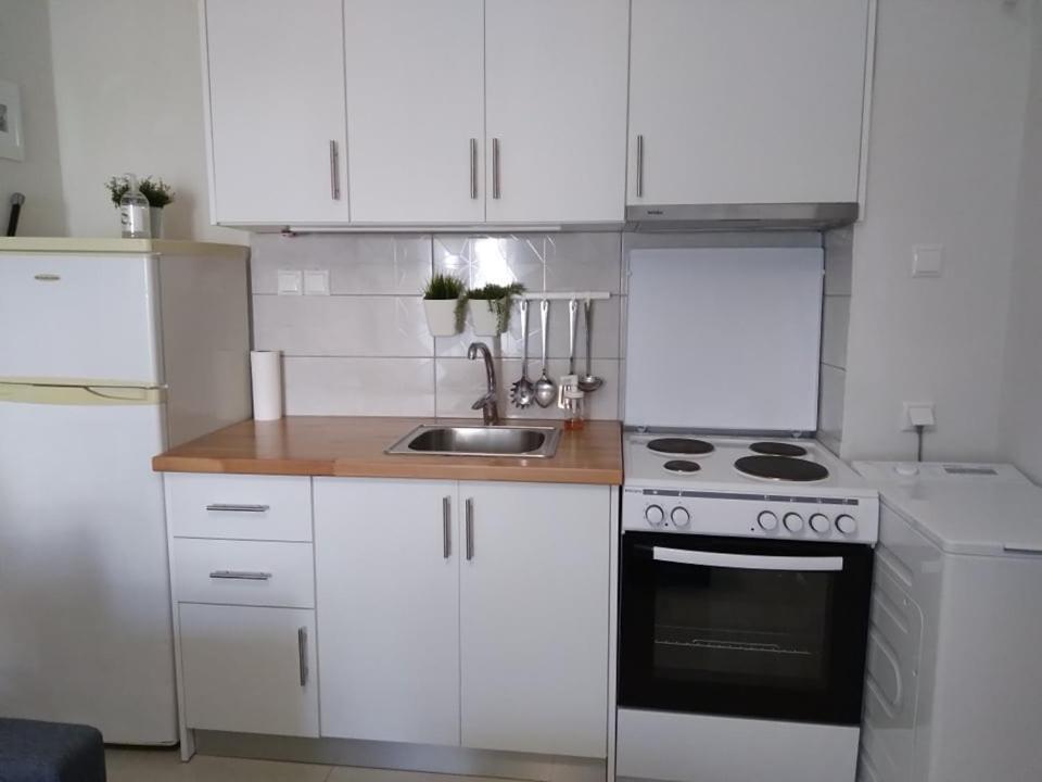 Apartamento Little Beauty - Happyhostgr - In Platamonas Exterior foto