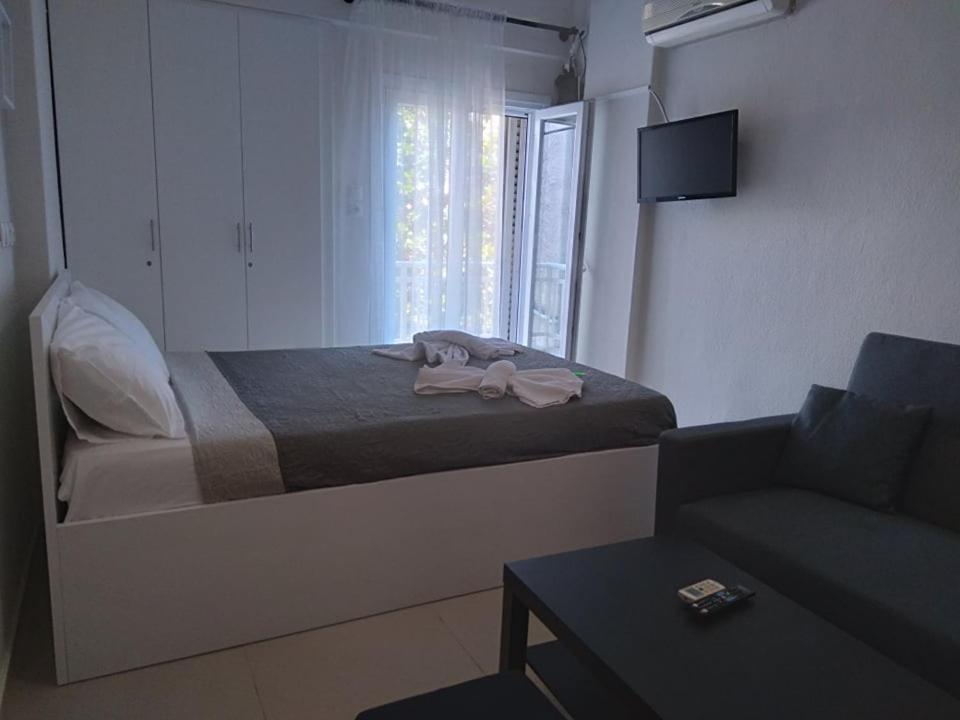 Apartamento Little Beauty - Happyhostgr - In Platamonas Exterior foto
